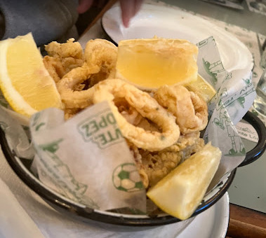 Rabas caseras en restaurante El Desubicado